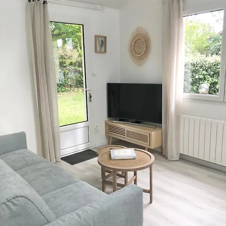 Ferienhaus La Palaine, Maison A 150m De La *